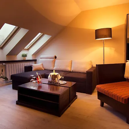 City Residence Apartment Hotel 4*