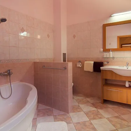 City Residence Apartment Hotel 4*