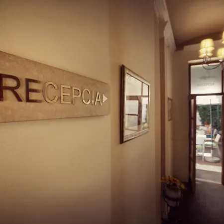 City Residence Apartment Hotel 4*