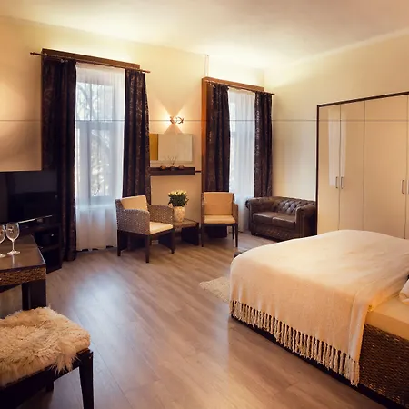 City Residence Apartment Hotel מלון 4*