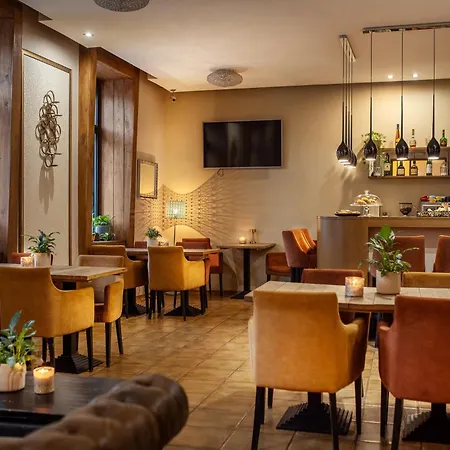 ホテル シティ レジデンス コシツェ