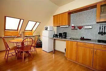 מלון City Residence Apartment Hotel 4*
