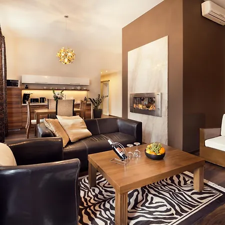 City Residence Apartment Hotel מלון קושיצה