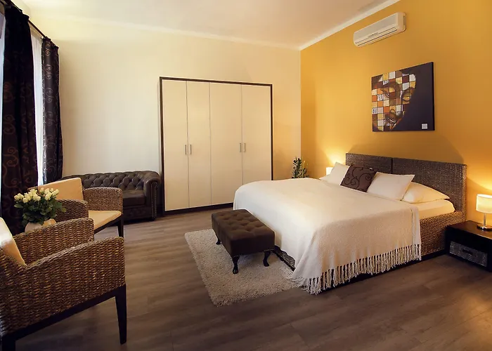 シティ レジデンス 4*